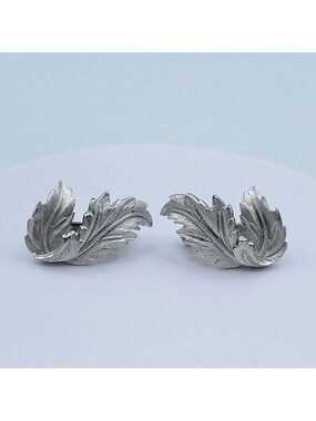 Vintage Coro Leaf Earrings #2322